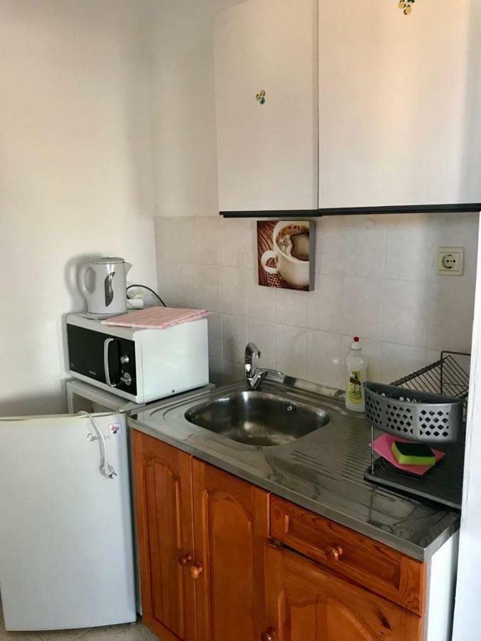 Студиа Мансарда Ненови Pomorie Exterior foto